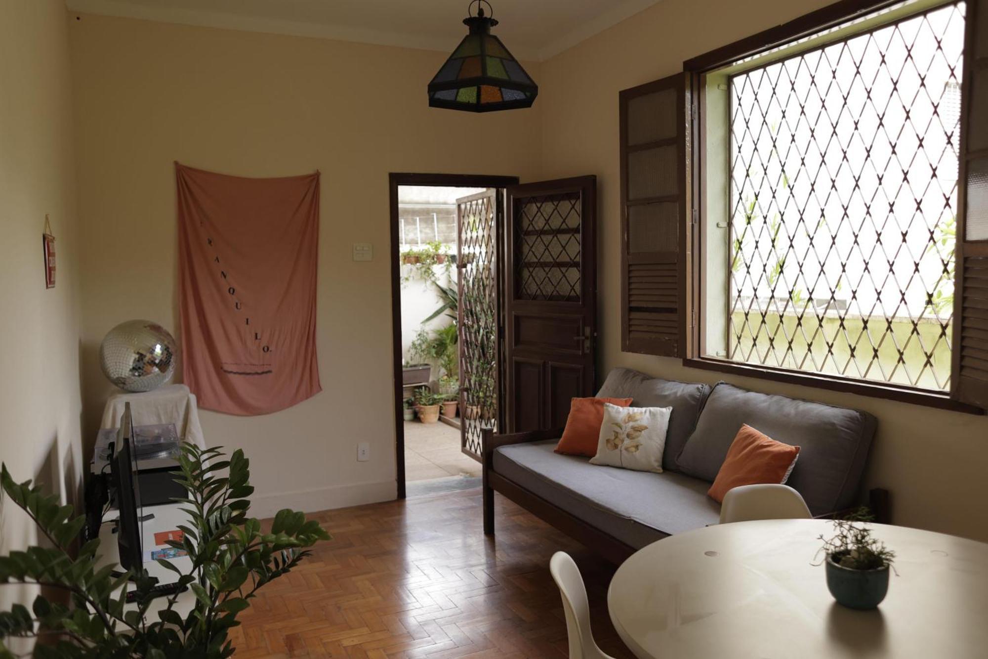 Quarto Casal Com Janela Casa Caramel Belo Horizonte Exteriér fotografie